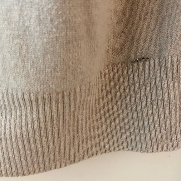 Lafayette 148 New York Tan Cashmere Sweater - Picture 3 of 4